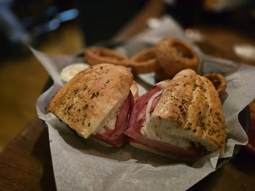 Gina's Italian Kitchen & Tavern photo 10